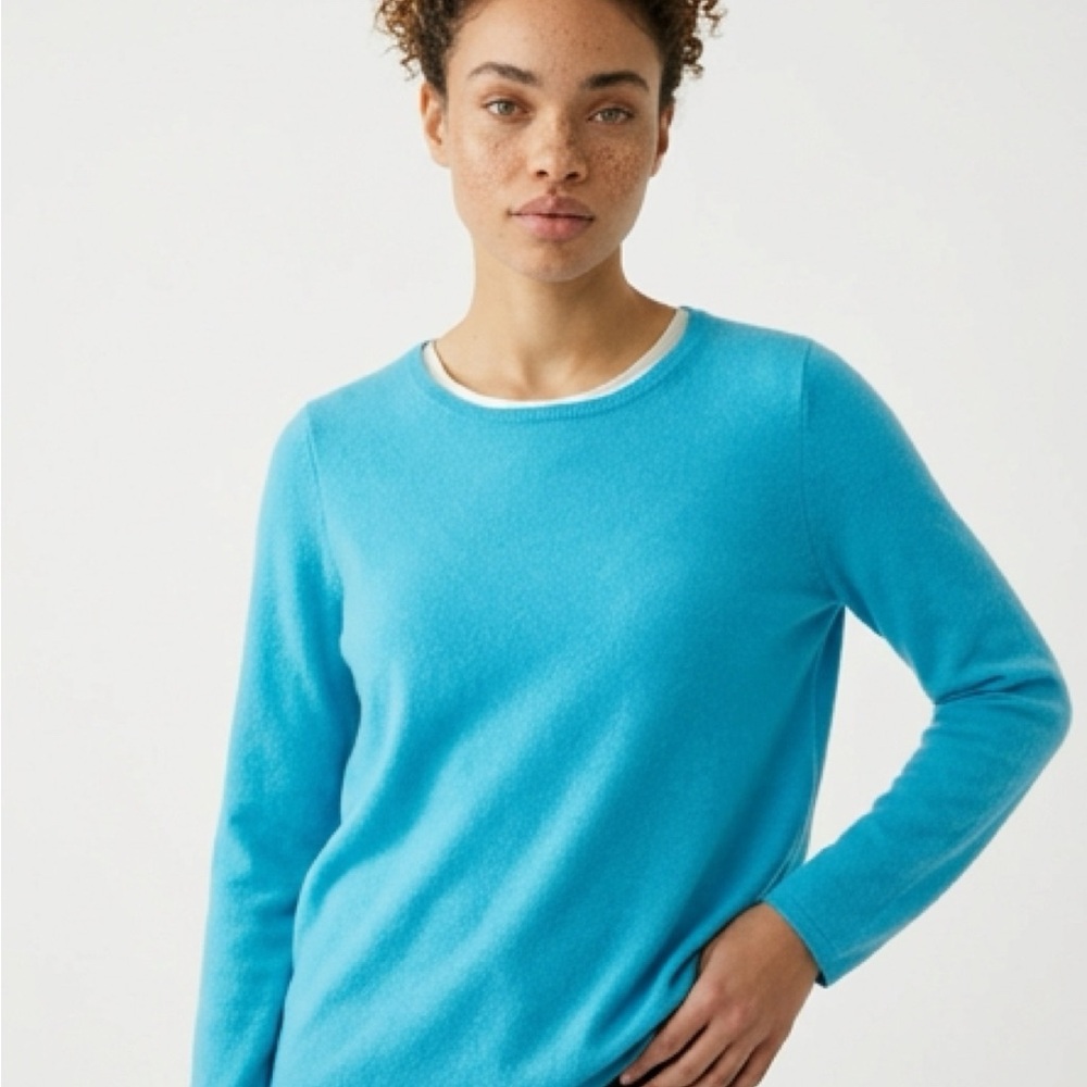 J. Crew Cashmere Crewneck Sweater in Turquoise - Picture 3 of 4